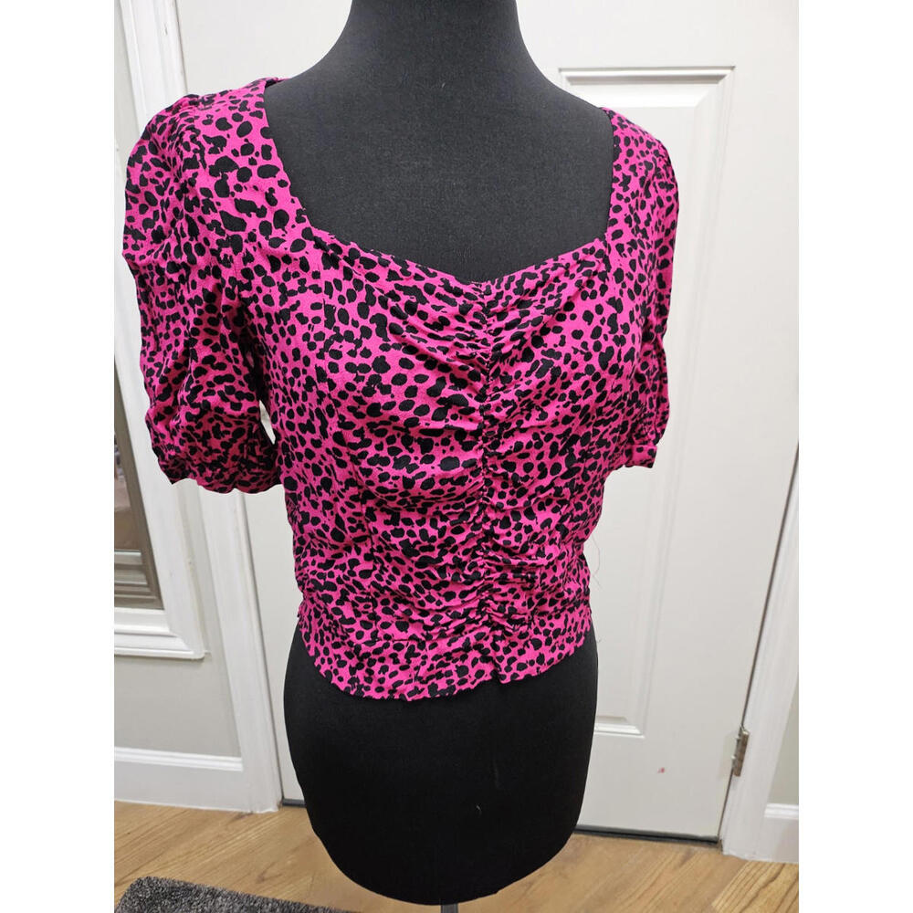 Elodie Ruched Front Cheetah Pink Blouse Top Women MED Leopard Crop